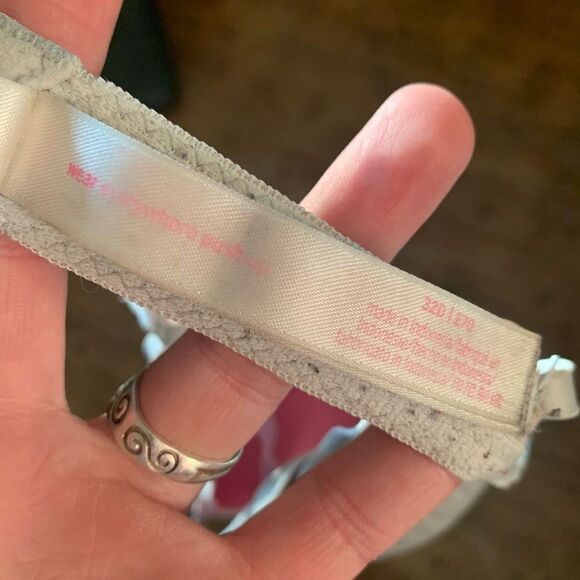 Victoria’s Secret heathered gray 32D push-up date night bra - Picture 3 of 3